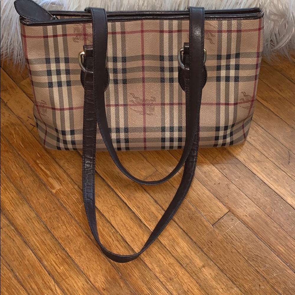 Burberry AUTHENTIC Genuine Leather Purse